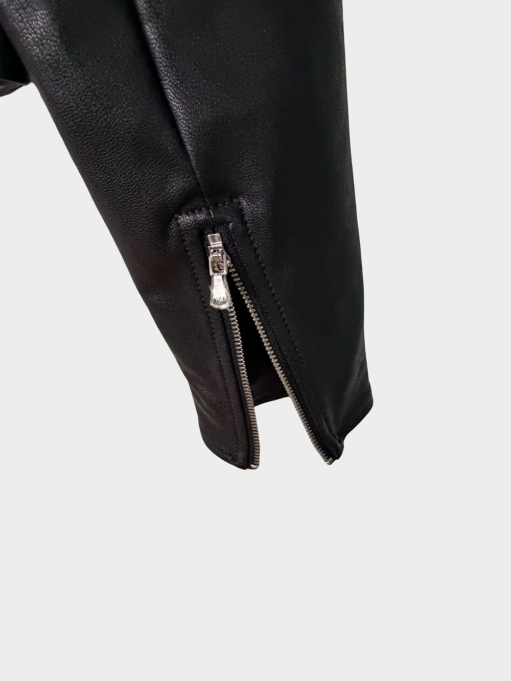 SPANX Black Leather Like Moto Jacket Cropped Zip XS Biker Rocker Edgy - Picture 8 of 13